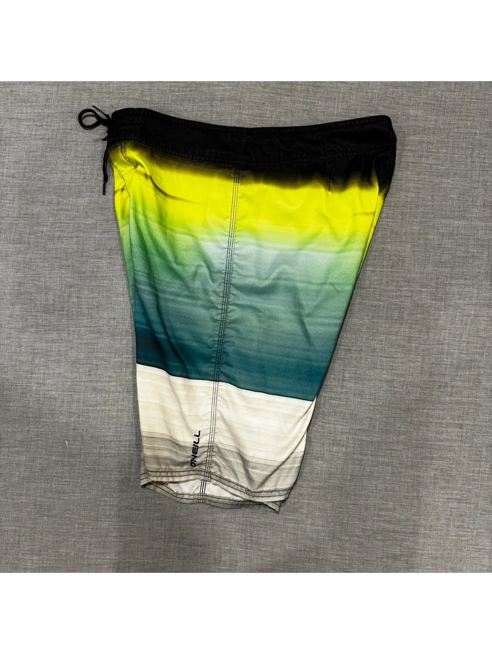 Men’s Swim Trunks Lot of 2 O’Neill & Speedo Board Shorts Size 32 Beach Pool